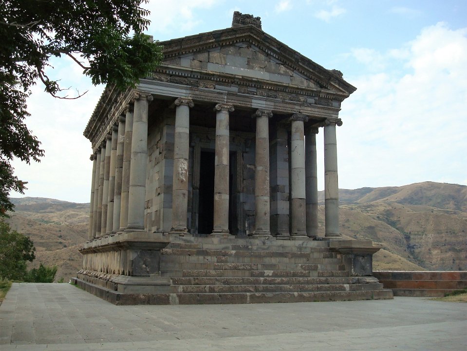 234a Tempel Garni